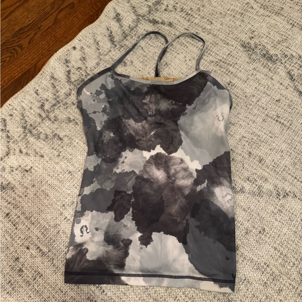 Lululemon tank top